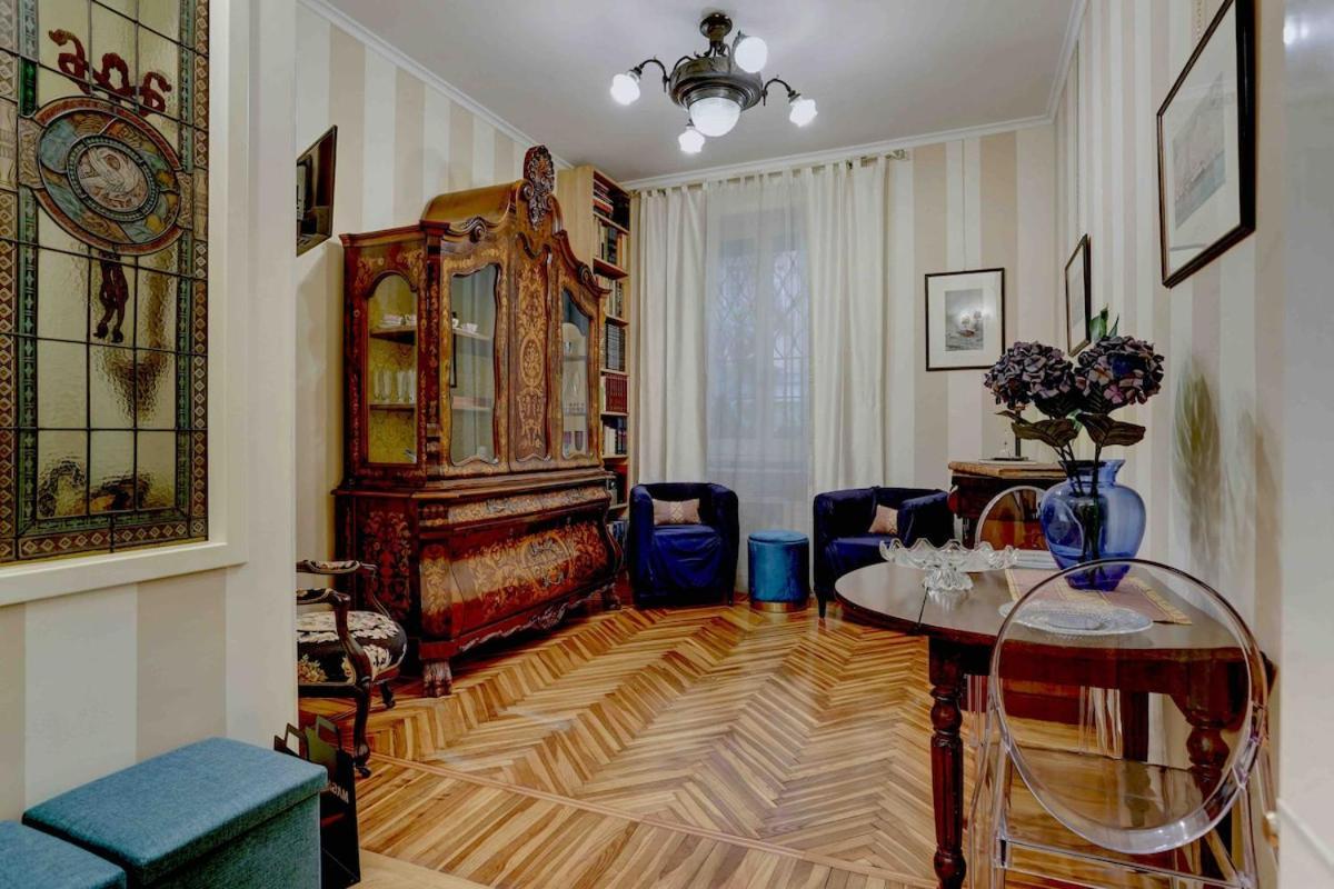 Cepparello's Place, Parioli Apartment